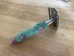 A Drop in the Ocean Safety Razor + 10 Refill Blades Review