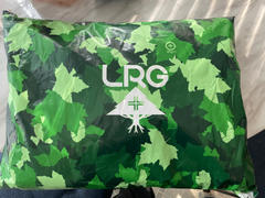 LRG Clothing BY THE LAKE TEE - BLACK Review