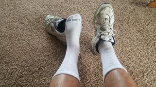 DIABETIC SOCK CLUB Men's Ultra-Soft Upper Calf Diabetic Socks (4 Pair) Review