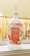 Camille Beckman Hand and Shower Cleansing Gel 16oz (GLASS) White Peach & Creamy Gardenia Review