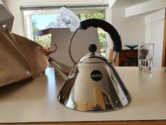 Living By Design ALESSI  |  T-REX KETTLE  |  BLACK HANDLE + GOLD T-REX  |  BY MICHAEL GRAVES Review