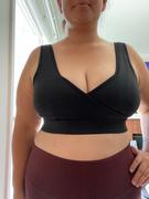 Love and Fit Everyday Luxe Nursing & Hands-Free Pumping Bra - Black Review