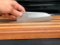 JapaneseChefsKnife.Com Fujiwara Kanefusa FKJ Series V-Gold Stainless Steel No.36W Wa Santoku 165mm (6.4 inch) Review