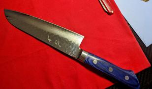 JapaneseChefsKnife.Com JCK Natures Blue Clouds Series BCD-2 VG-10 Tsuchime Damascus Santoku 180mm (7 inch) Review