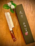 JapaneseChefsKnife.Com “Ocean Sunshine”: Takeshi Saji VG-10 Hammered Damascus Series SOD-5I Nakiri 165mm (6.4 inch, Ironwood Handle) Review