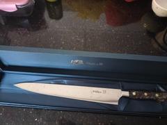 JapaneseChefsKnife.Com Hattori FH Series Limited Edition SNOW IN THE DARK Sujihiki (230mm to 300mm, 3 sizes, Dupont Corian® Handle) Review