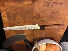 JapaneseChefsKnife.Com Kanetsugu Classic Hammered Wa Series CHW-4 Bread Knife 210mm (8.2 Inch) Review