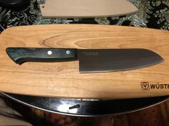 JapaneseChefsKnife.Com Hattori Limited, Cowry X, VG-2 clad HCX-1G Santoku 170mm (6.6 inch, Green Pakka Wood Handle) Review