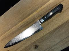 JapaneseChefsKnife.Com SHIKI 色彩 Shikisai Series Gyuto (180mm to 240mm, 3 sizes, Black Pakka Wood with Green Stripes) Review