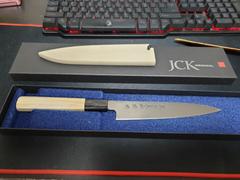 JapaneseChefsKnife.Com Fu-Rin-Ka-Zan R-2 Clad Wa Series FR2-1 Wa Petty 165mm (6.4inch, Octagon Shaped Magnolia Wood Handle)) Review