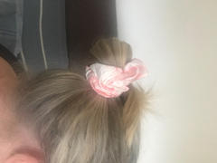 Blissy Blissy Scrunchies - Rose White Marble Review