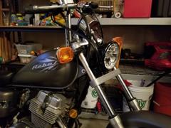 Lowbrow Customs 5-3/4 inch diameter Diamond Black Halogen Headlight - Clear Lens Review