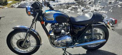Lowbrow Customs Classic 60's Side Cover Set for OIF Triumphs 1971 - 1982 Review
