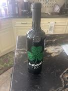 Mano's Wine St. Patrick's Shamrock Etched Wine Bottle Review