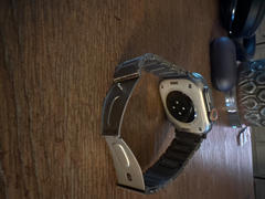 SANDMARC Titanium Edition - Apple Watch Band | Gold Review
