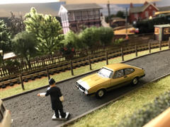 Oxford Diecast Oxford Diecast Solar Gold Ford Capri MkIII - 1:76 Scale Review