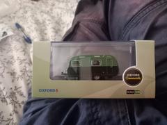 Oxford Diecast Oxford Diecast Dark Green and Sage Green Carlight Continental Review