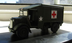 Oxford Diecast Model of the 51st Highland Division 1944 Austin K2 Ambulance by Oxford at 1:76 scale. Review