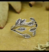 Ronny G Designs Leaf Cluster Adjustable Ring: Sterling Silver Review