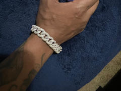 The GUU Shop 18K WhiteGold-Plated Solid Cuban Link Bracelet Review