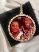 The GUU Shop LARGE 3D CIRCLE CUSTOM PICTURE PENDANT Review