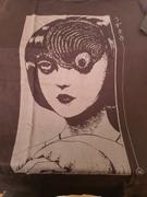 Kitsune wear Playera Junji Ito Uzumaki Review