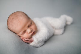 Newborn Studio Props Set of 5 Positioning Pillows (filled) Review