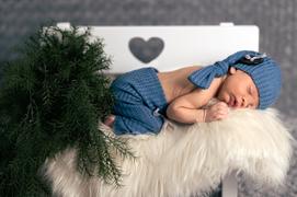 Newborn Studio Props Park Bench - Heart Center - White Review