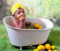 Newborn Studio Props Footed Vintage Bathtub - Bumpy Textured - White - Model 2 Review