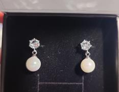 Cate & Chloe June Radiant 18k White Gold Pearl Drop Earrings with Swarovski Crystals Review