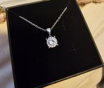 Cate & Chloe Raylee Brilliant 18k White Gold Plated Halo Pendant Necklace with Swarovski Crystals Review