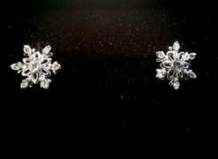 Cate & Chloe Sunny 18k White Gold Plated Crystal Stud Earrings for Women Review