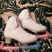 Cyclone Taylor Figure Skating Jackson Premiere Ladies Figure Skate Boots Review