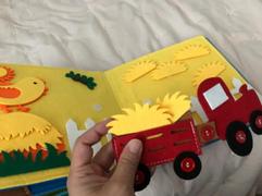 Australia 3D Montessori Storytelling Barn Book Review
