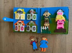 Australia 3D Montessori Storytelling Barn Book Review