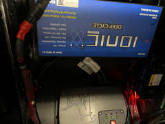 LithiumHub Ionic Lithium 16V 52Ah | Marine Electronics/Sonar LiFePO4 Battery Charger Review