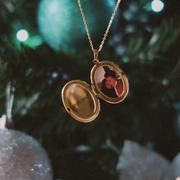 Mila Cantes OVAL LOCKET | Love Promise Review