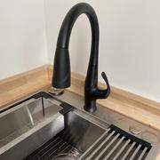 Kitchen Oasis Lulani Kauai Matte Black 1.8 GPM Single Handle 3-Function Pull-Down Spray Head 360 Swivel Spout Faucet With Baseplate Review