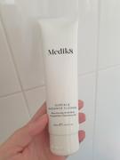 Troya Beauty Medik8 Surface Radiance Cleanse 150ml Review