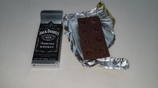 Whiskey Caviar Jack Daniel's Goldkenn Chocolate Bar Review