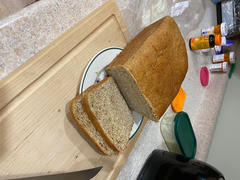 Sunrise Flour Mill Mockmill 100 Grain Mill + Heritage Wheat Berries Review