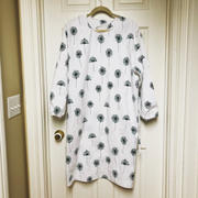 Peek-a-Boo Pattern Shop Isolation Gown Pattern Review