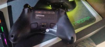 Cosmic Byte Cosmic Byte Stellaris Tri-Mode Wireless-Bluetooth-Wired Controller for PC, iOS, Android, Hall effect Trigger and Joystick Review
