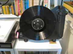 Elusive Disc Clearaudio Clever Record Clamp Review