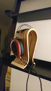Elusive Disc Sieveking Sound Omega Headphone Stand (Zebrano) Review