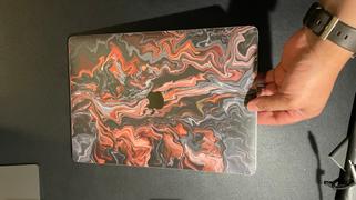 fishskyn Obsidian (MacBook Skin) Review