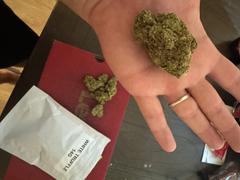 Reseña de Cali Canna White Truffle