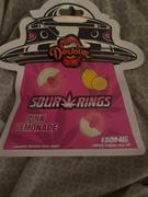 Reseña de los comestibles Cali Canna Devour (1500 mg) – Sour Rings Pink Lemonade