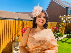 Fascinators Direct Wispy Feather & Twisted Sinamay Peach Disc Fascinator Review