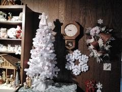 American Sale 18 2D Tinsel Snowflake Wreath Review